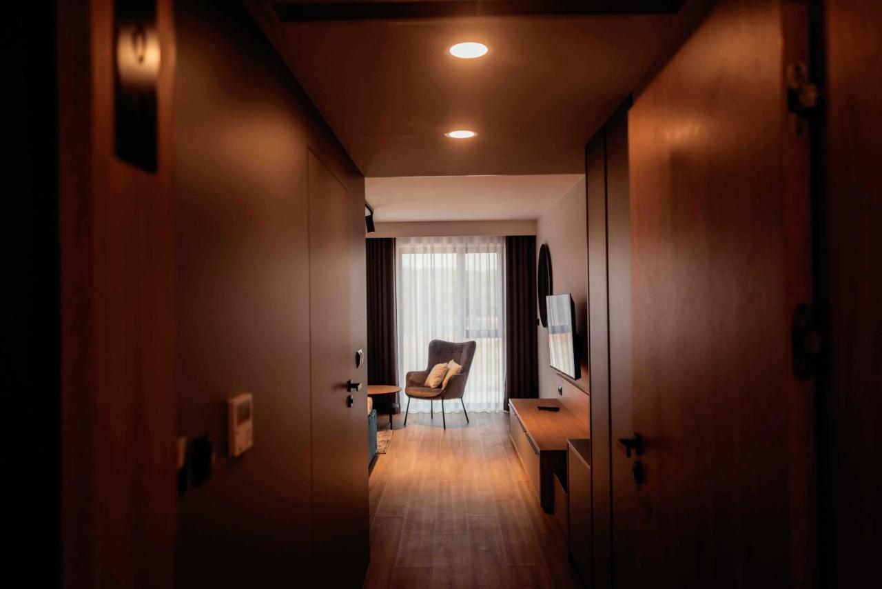Hotel Angie ปุชชิโกโว ภายนอก รูปภาพ